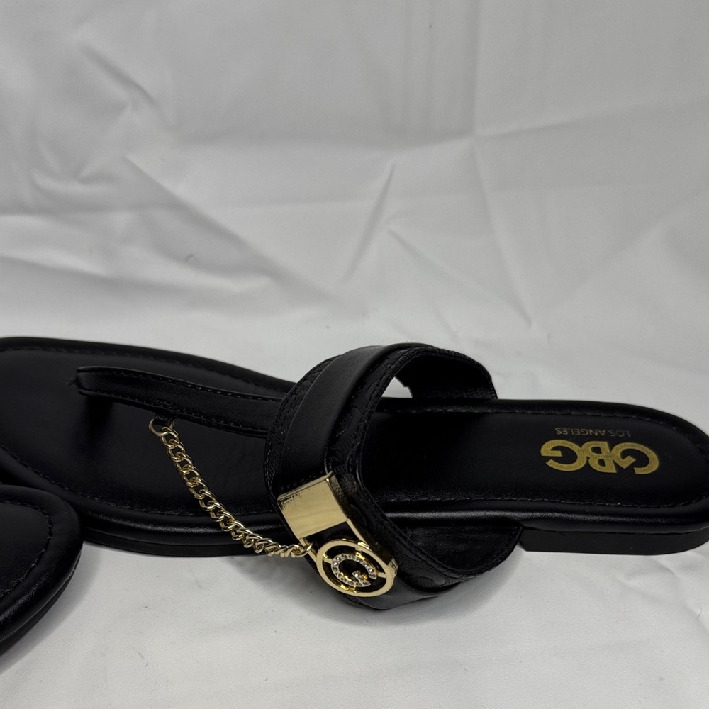 GBG Los Angeles Black Sandals with Gold Chain Accent - Picture 3 of 7